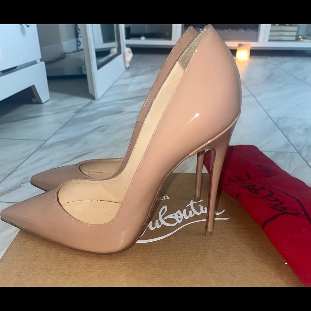 Nude Christan Louboutin Pointed Toe Heels